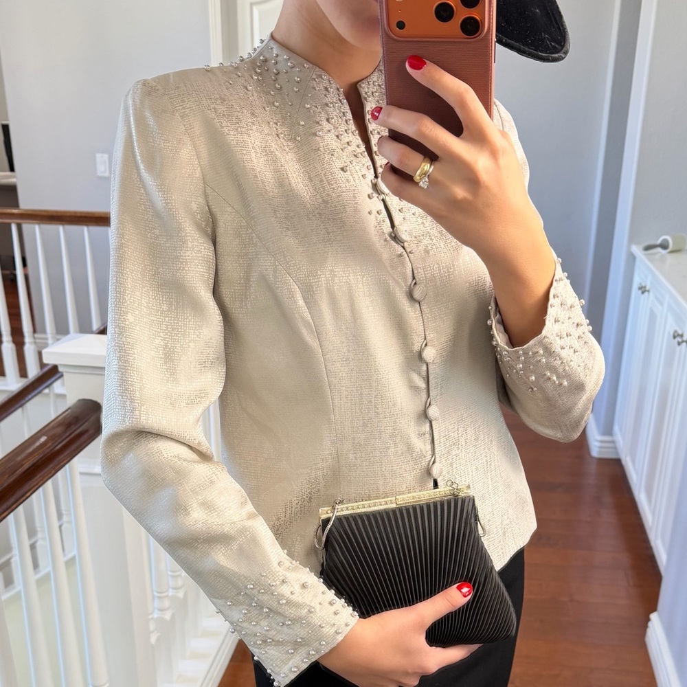 Elegant Silver Women's Blouse with Button Detailing - Picture 5 of 12